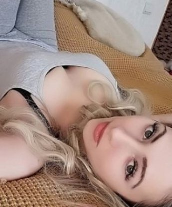 🌟 Страстная и нежная, у меня имеется большой опыт, чтобы удовлетворять твои самые смелые желания. 💋
У меня широкий спектр услуг, от незабываемого эротического массажа до безумного стриптиза. Я открыта для экспериментов и люблю новые ощущения. 😈
Я живу в Москве, прекрасном городе возможностей. 🌆 Мои красивые фото настоящие, и убедитесь в этом, читая отзывы моих довольных клиентов.🌹
Я гарантирую конфиденциальность и полный комфорт во время нашей встречи. Обращайся ко мне, и я сведу тебя с ума своей неповторимой страстью и нежностью! 💖💋 Настя
